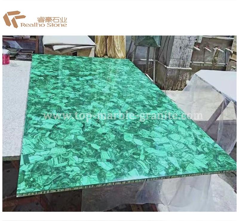 Green agate.jpg